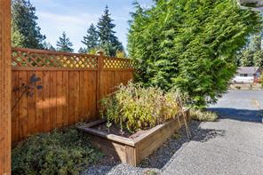 5702 Amsterdam Cres — listing photo 37 of 55