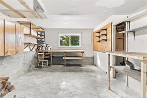 4066 21st Ave — listing photo 22 of 36