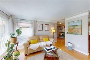 1382 McKenzie Ave — listing photo 17 of 57