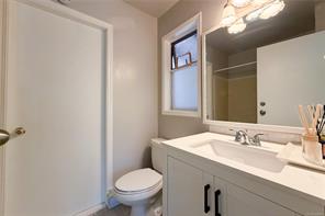 1382 McKenzie Ave — listing photo 32 of 57