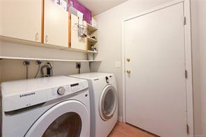 1382 McKenzie Ave — listing photo 43 of 57