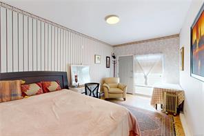 1382 McKenzie Ave — listing photo 44 of 57