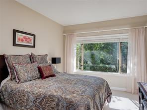 27-4305 Maltwood Lane — listing photo 16 of 46