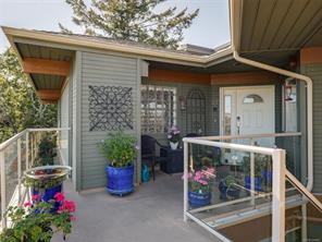 27-4305 Maltwood Lane — listing photo 32 of 46