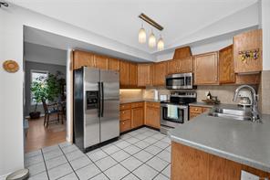 3560 Falcon Dr — listing photo 18 of 50