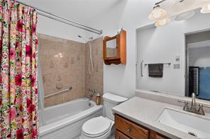 3560 Falcon Dr — listing photo 27 of 50