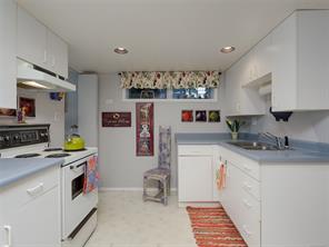 2064 Lansdowne Rd — listing photo 21 of 63
