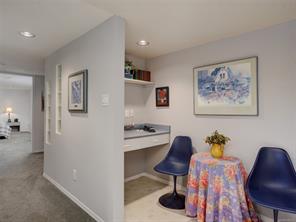 2064 Lansdowne Rd — listing photo 22 of 63