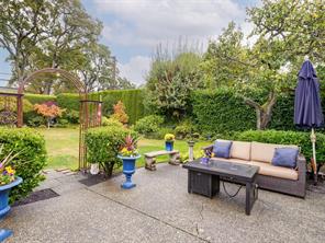 2064 Lansdowne Rd — listing photo 35 of 63