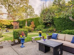 2064 Lansdowne Rd — listing photo 37 of 63