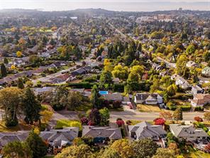 2064 Lansdowne Rd — listing photo 42 of 63