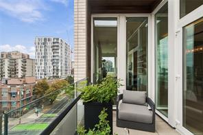 PH3-1033 Cook St — listing photo 18 of 46