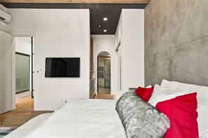 PH3-1033 Cook St — listing photo 24 of 46