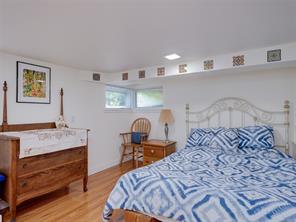 1637 McRae Ave — listing photo 17 of 30