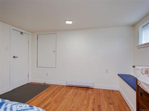 1637 McRae Ave — listing photo 18 of 30
