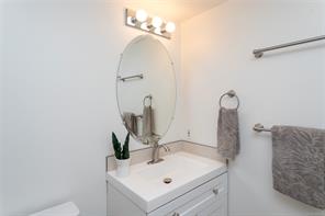 201-2520 Wark St — listing photo 26 of 33
