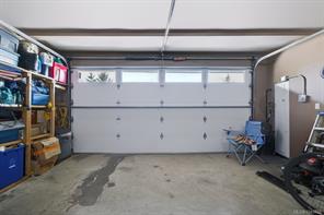 3439 Mary Anne Cres — listing photo 40 of 46
