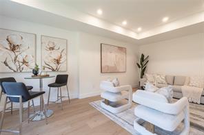 565 Belford Pl — listing photo 17 of 25