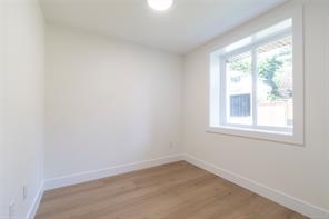 565 Belford Pl — listing photo 19 of 25
