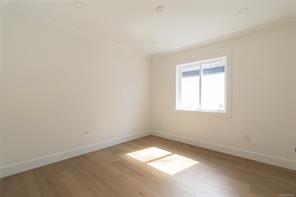 565 Belford Pl — listing photo 25 of 25