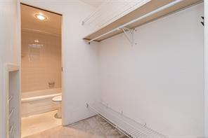 201-327 Maitland St — listing photo 14 of 24