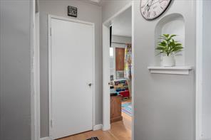 910 Esplanade Ave — listing photo 15 of 44