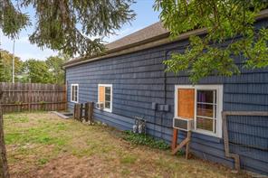 910 Esplanade Ave — listing photo 23 of 44