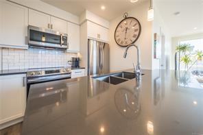 407-119 Haliburton St — listing photo 34 of 39