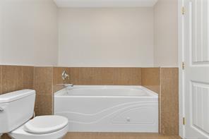 FH7-445 HEAD St — listing photo 22 of 42