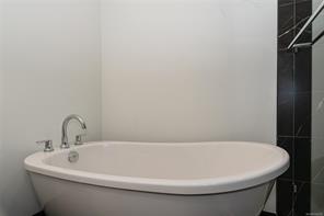 904-1628 Store St — listing photo 22 of 32