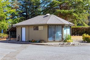 8-3350 Island Hwy — listing photo 31 of 36