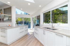 4468 Autumnwood Lane — listing photo 20 of 53
