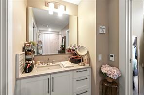 407-3529 Dolphin Dr — listing photo 17 of 31