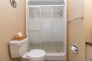 9-6172 Alington Rd — listing photo 24 of 45
