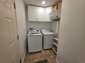 4040 Clegg Cres — listing photo 15 of 31
