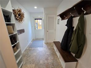 4040 Clegg Cres — listing photo 26 of 31