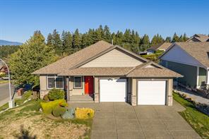 570 Spitfire Dr, Comox