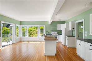 389 Moses Point Rd — listing photo 21 of 46
