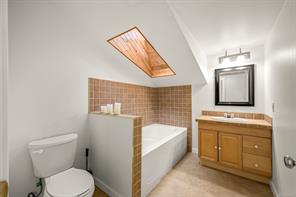 2612 Dunsmuir Ave — listing photo 14 of 42