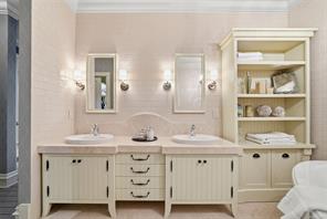 2023 Seahaven Rd — listing photo 36 of 59