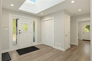 967 Woodpecker Pl — listing photo 17 of 87