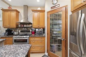5263 Nelsonwoods Pl — listing photo 19 of 34