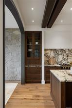 10600 Derrick Rd — listing photo 22 of 52