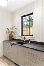10600 Derrick Rd — listing photo 46 of 52