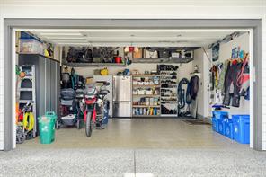 2423 Azurite Cres — listing photo 45 of 50