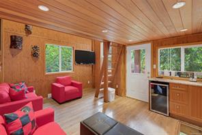 8530 West Saanich Rd — listing photo 43 of 69