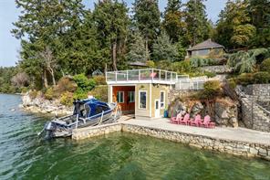 8530 West Saanich Rd — listing photo 56 of 69