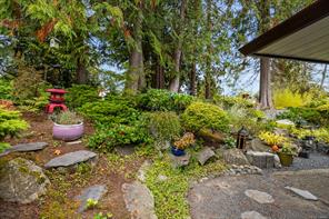 3572 Arbutus Dr — listing photo 19 of 60