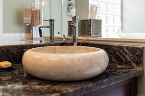 3572 Arbutus Dr — listing photo 28 of 60