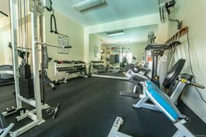 3572 Arbutus Dr — listing photo 37 of 60